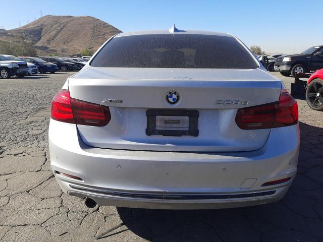 Photo 5 VIN: WBA8F1C55JAE97184 - BMW 3 SERIES 