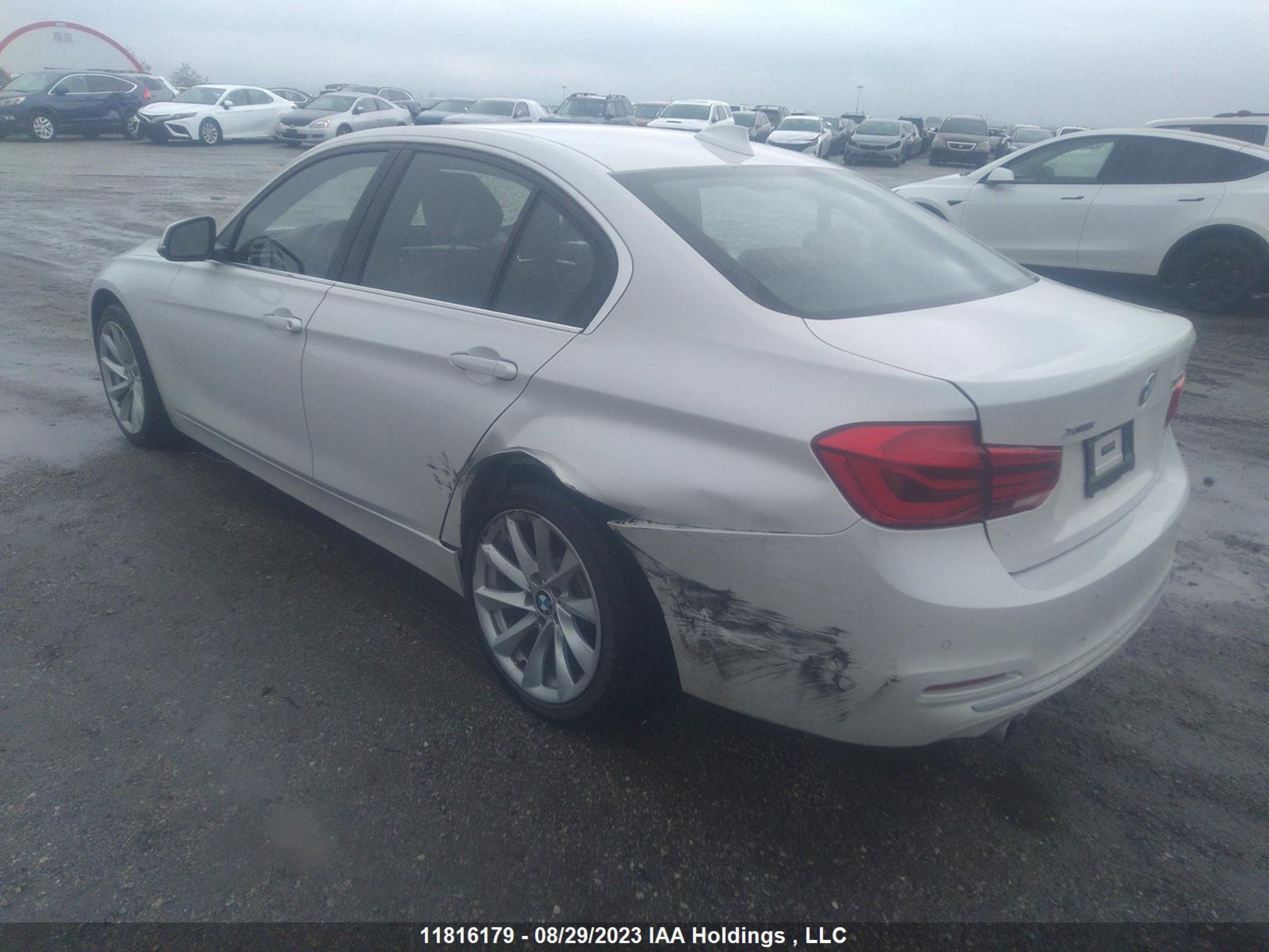 Photo 2 VIN: WBA8F1C56GK439116 - BMW 3ER 