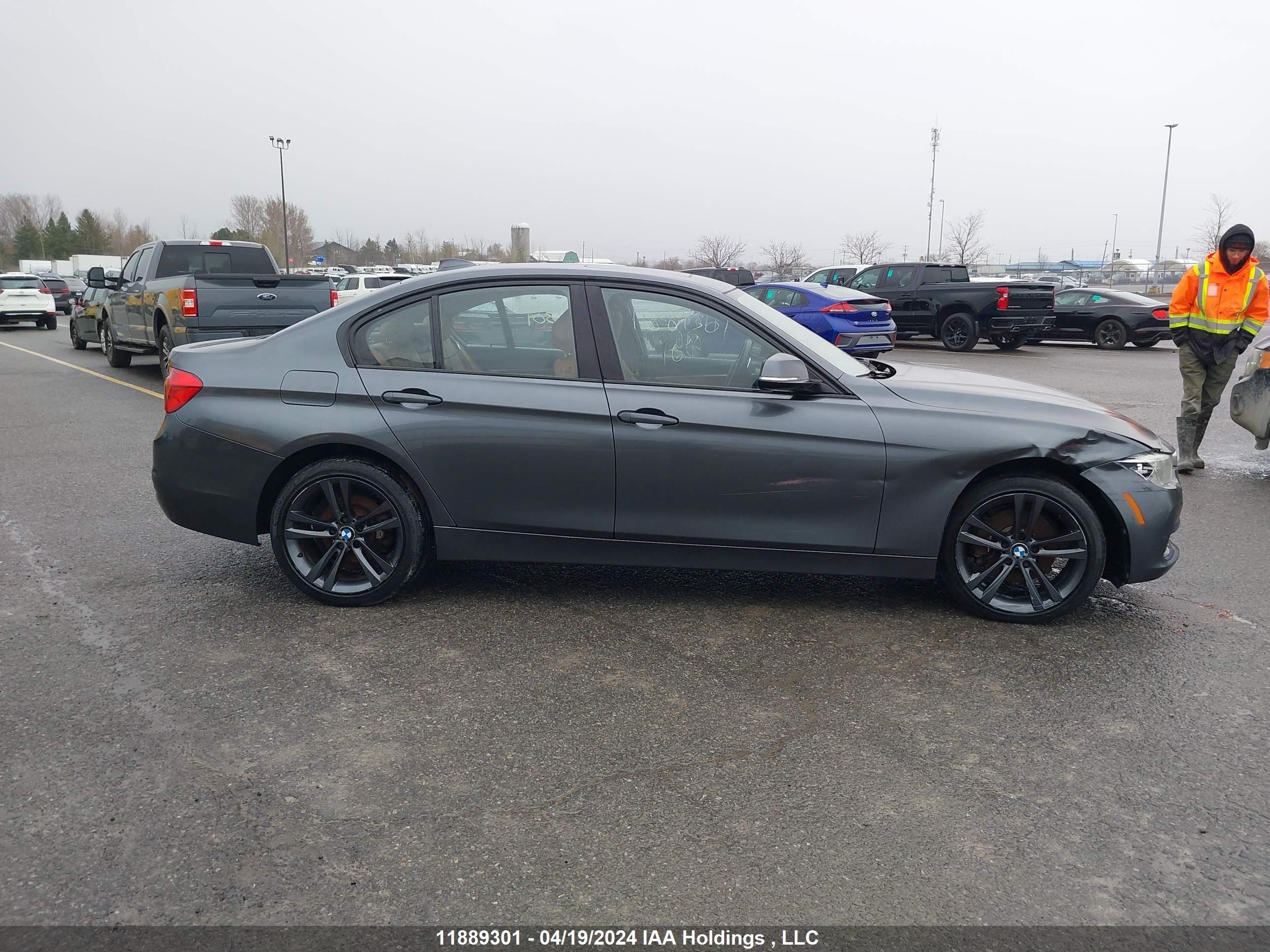 Photo 13 VIN: WBA8F1C59GK439112 - BMW 3ER 