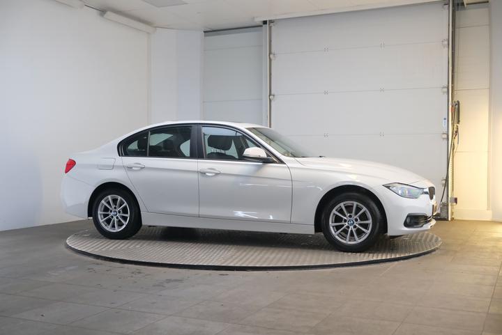 Photo 5 VIN: WBA8F91010K439603 - BMW 3 SERIE SEDAN 