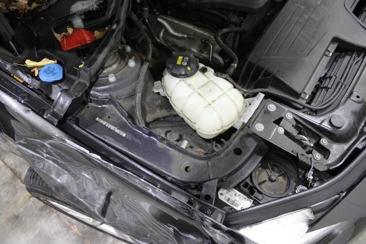 Photo 22 VIN: WBA8F91010K758032 - BMW 3 SERIES SALOON 