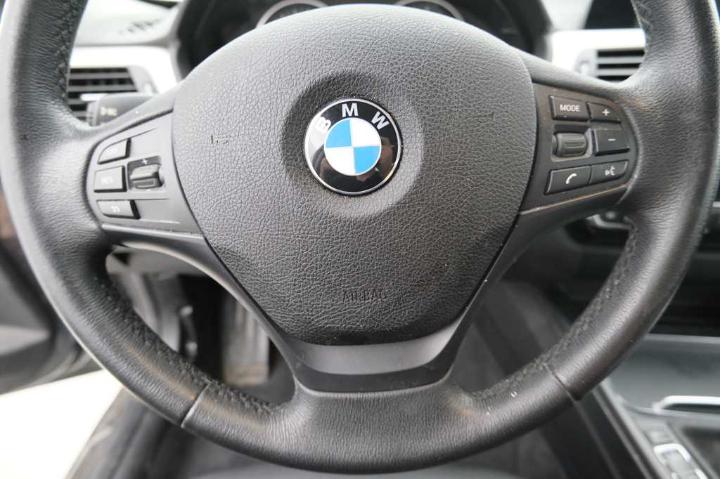 Photo 23 VIN: WBA8F910X0K758689 - BMW 3-SERIE 4DRS &#3915 