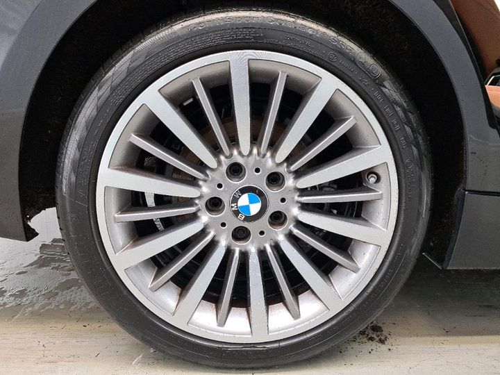 Photo 15 VIN: WBA8G31030K880904 - BMW 320 