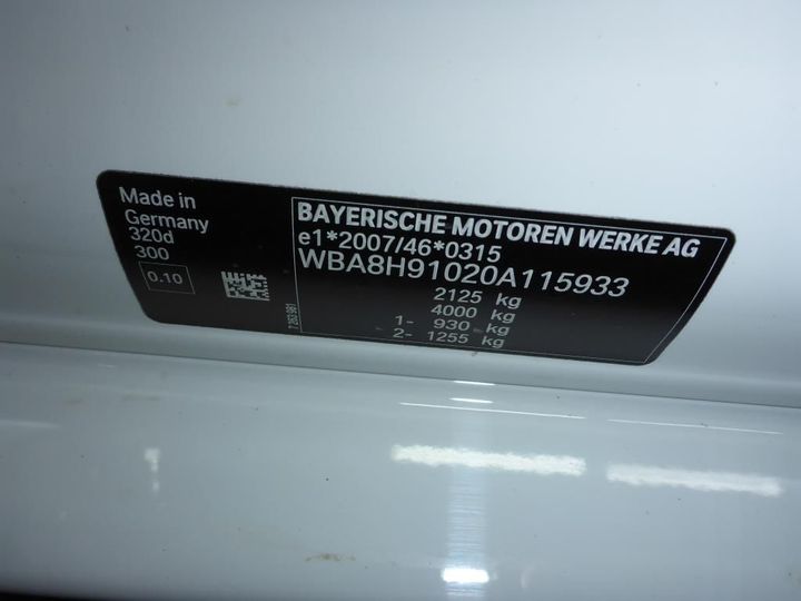 Photo 17 VIN: WBA8H91020A115933 - BMW SERIES 3 