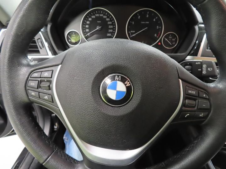 Photo 9 VIN: WBA8H9106KA854208 - BMW SERIES 3 