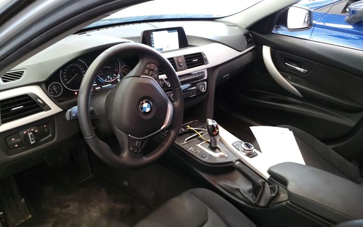 Photo 24 VIN: WBA8H91090A351687 - BMW SERIES 