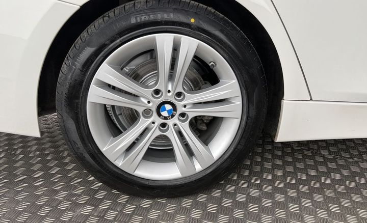 Photo 19 VIN: WBA8J11010K848989 - BMW SERIE 3 