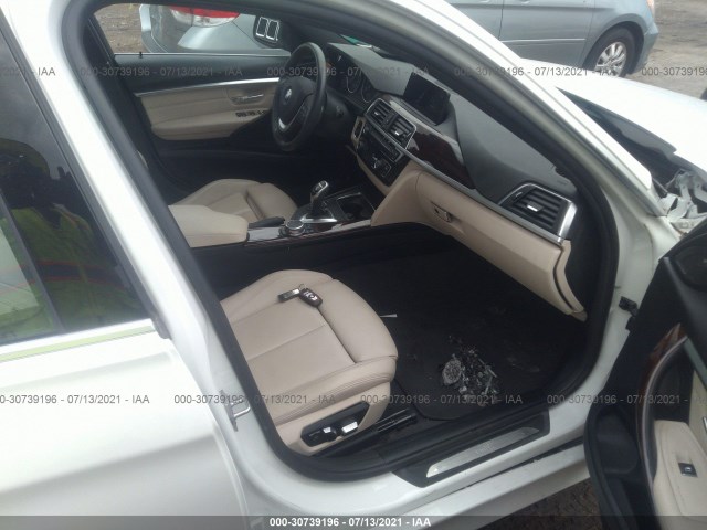 Photo 4 VIN: WBA8J1C51GK458686 - BMW 3 