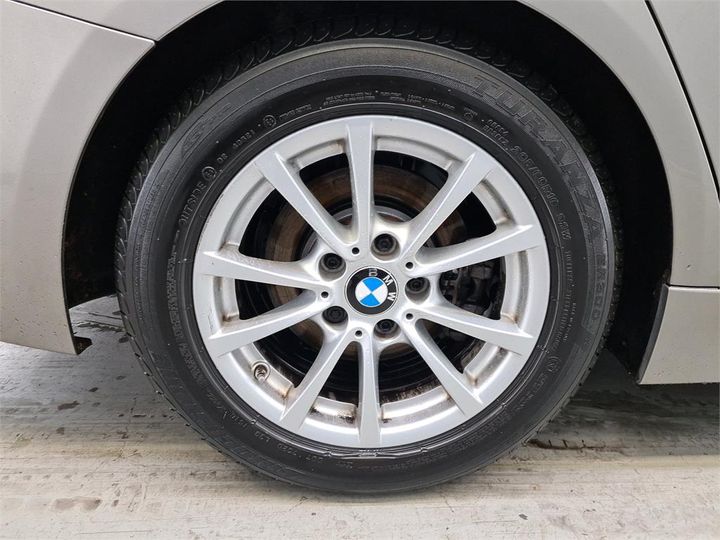 Photo 15 VIN: WBA8J91000K726980 - BMW 320 