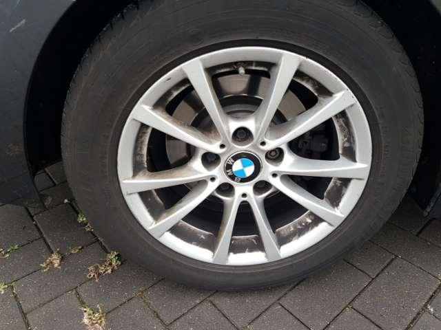 Photo 13 VIN: WBA8J91000K836671 - BMW 3-SERIE 