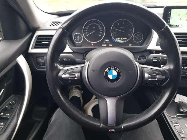 Photo 6 VIN: WBA8J91000K836671 - BMW 3-SERIE 