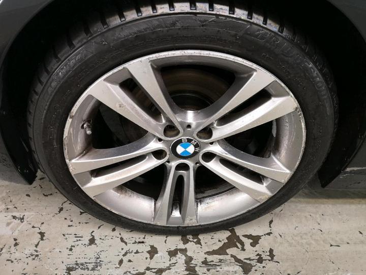 Photo 12 VIN: WBA8J91000K836752 - BMW 320 