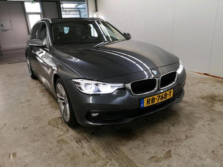 Photo 2 VIN: WBA8J91000K838033 - BMW 320 