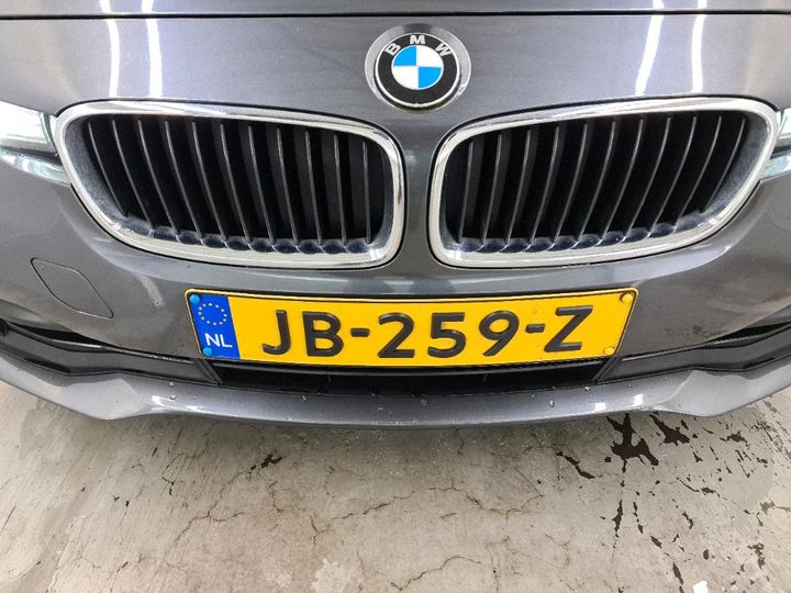 Photo 11 VIN: WBA8J91030K726004 - BMW 320 