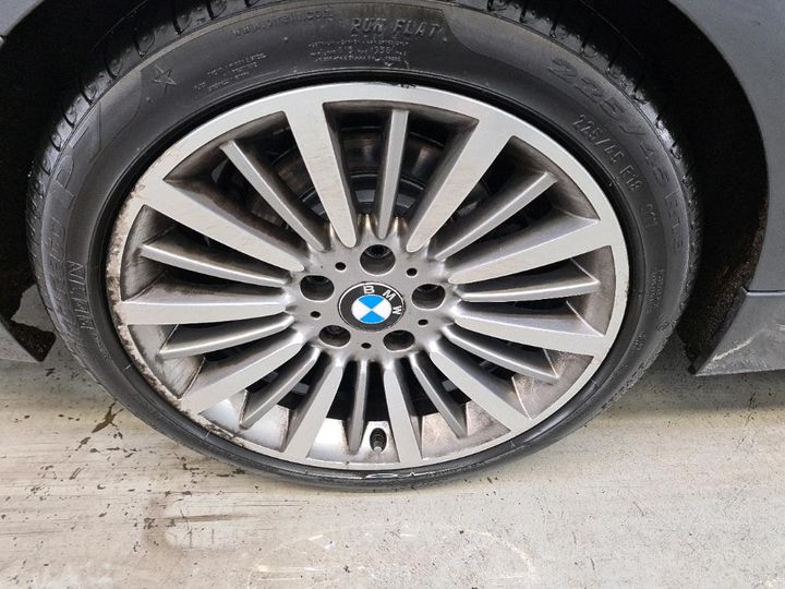 Photo 15 VIN: WBA8J91050K837119 - BMW 320 