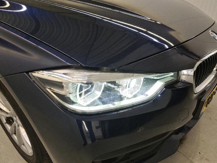 Photo 16 VIN: WBA8J91070K400948 - BMW 320 