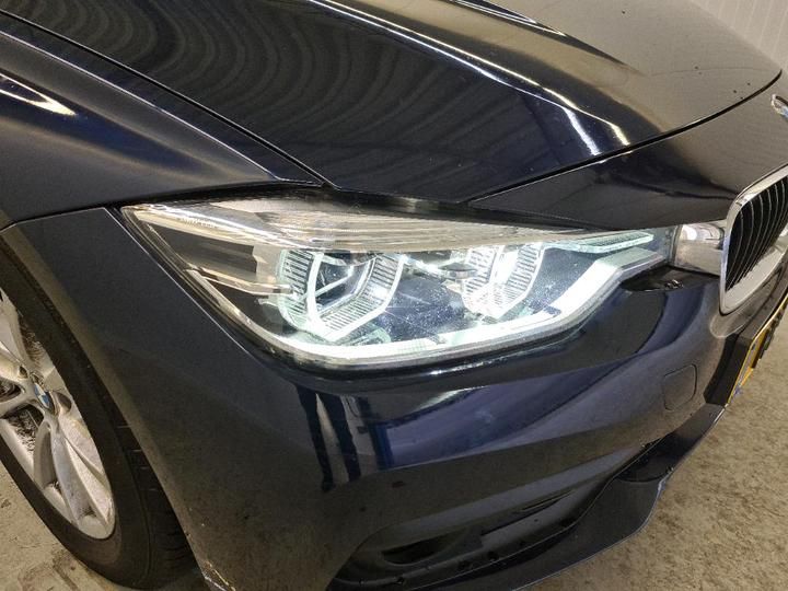 Photo 16 VIN: WBA8J91070K400982 - BMW 320 