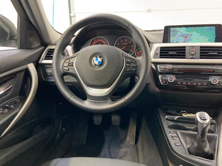 Photo 6 VIN: WBA8J91080K424255 - BMW 320 