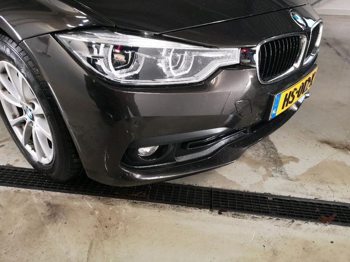 Photo 26 VIN: WBA8J910X0K725691 - BMW 320 