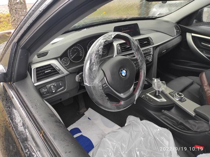 Photo 5 VIN: WBA8K11000A350043 - BMW SERIES 3 