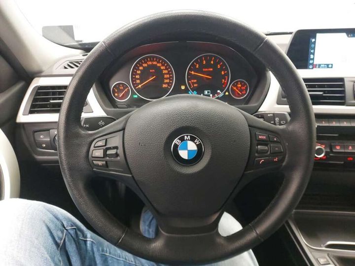 Photo 9 VIN: WBA8K11000A999647 - BMW 318I 