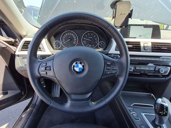 Photo 26 VIN: WBA8K11010A809208 - BMW 318 