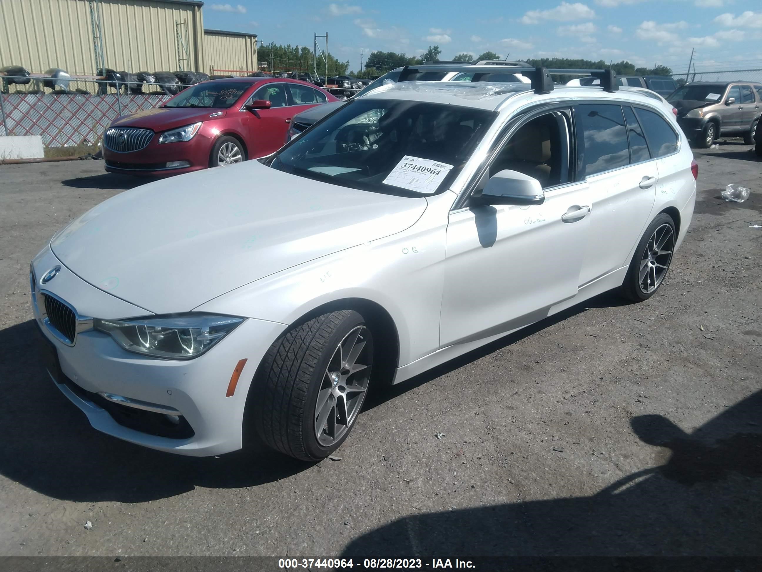 Photo 1 VIN: WBA8K3C54HK678723 - BMW 3ER 