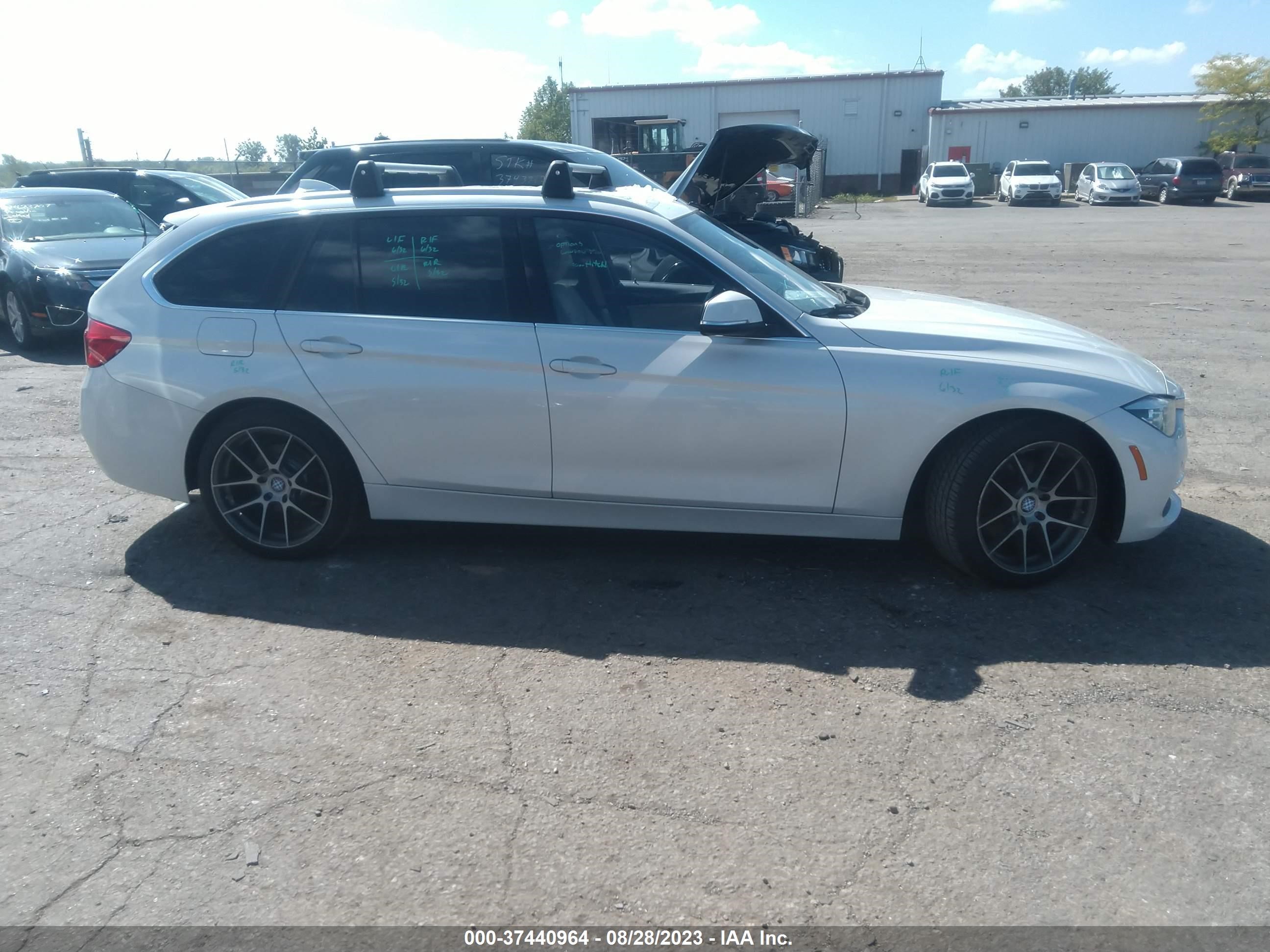 Photo 12 VIN: WBA8K3C54HK678723 - BMW 3ER 