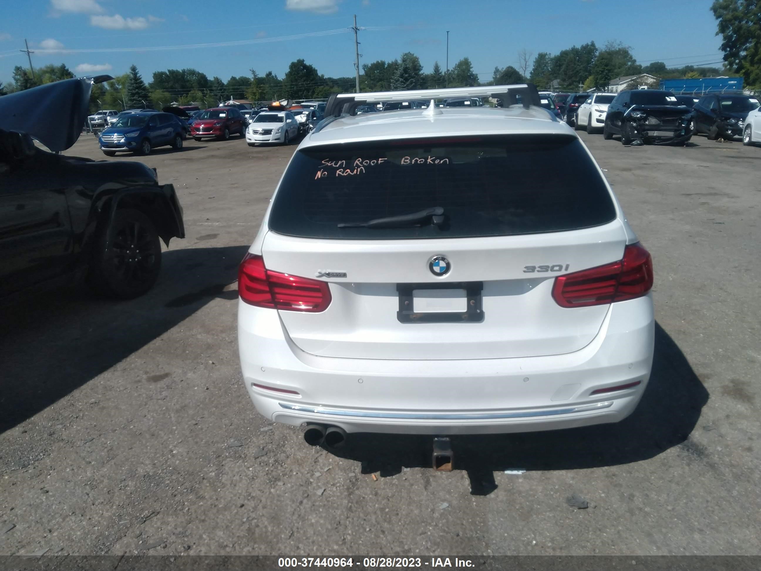 Photo 15 VIN: WBA8K3C54HK678723 - BMW 3ER 