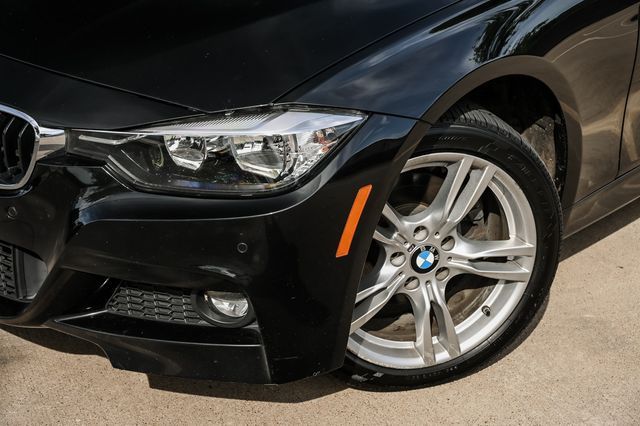 Photo 2 VIN: WBA8K3C54HK678818 - BMW 3 SERIES 