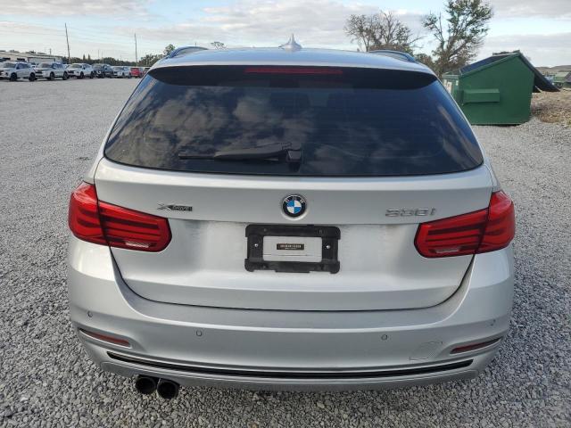 Photo 5 VIN: WBA8K3C5XJA369818 - BMW 330 XI 