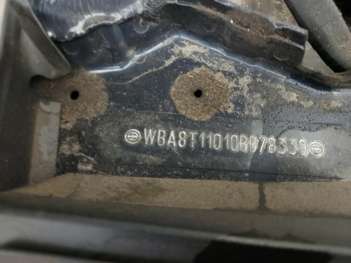 Photo 33 VIN: WBA8T11010BB78339 - BMW 318D 