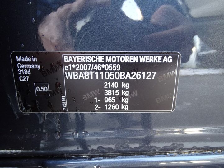 Photo 5 VIN: WBA8T11050BA26127 - BMW BMW 3 SERIES 