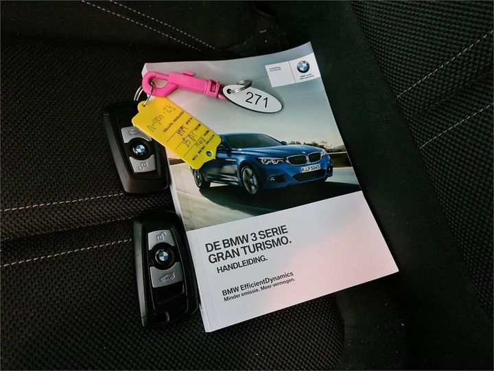 Photo 9 VIN: WBA8T11060BL02831 - BMW 318 