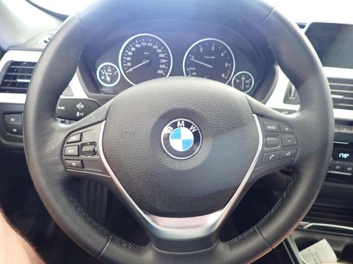 Photo 30 VIN: WBA8T51090B343820 - BMW SERIA 3 