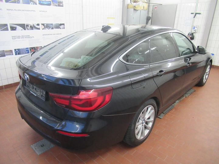 Photo 2 VIN: WBA8U110X0G531660 - BMW 335D 