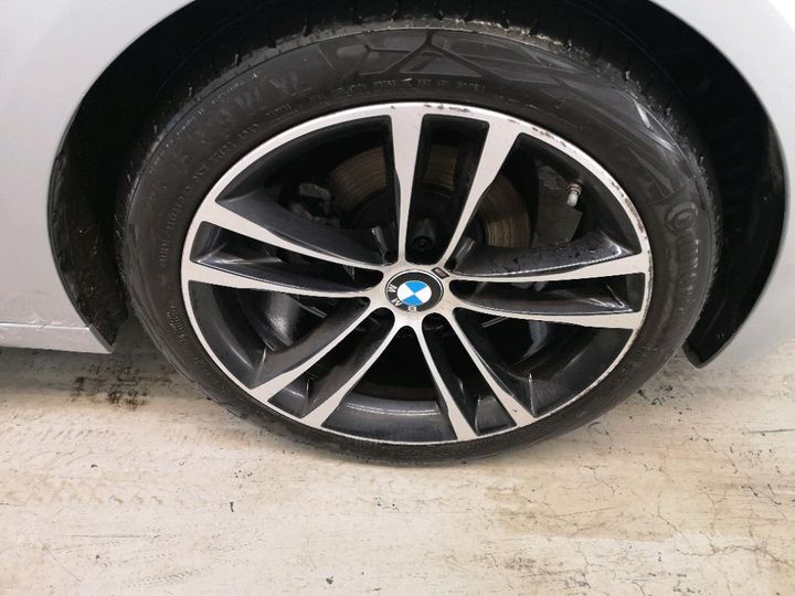 Photo 13 VIN: WBA8X31000CD24577 - BMW 320 