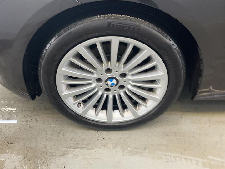 Photo 12 VIN: WBA8X31010G847189 - BMW 320 