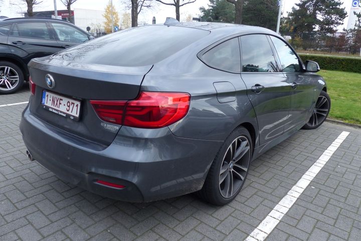 Photo 2 VIN: WBA8X31060BS99056 - BMW BMW 3 SERIES 