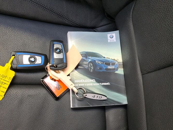 Photo 9 VIN: WBA8X310X0CD48370 - BMW 320 