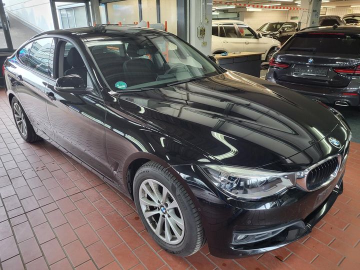 Photo 2 VIN: WBA8Y11040G448715 - BMW 340I 