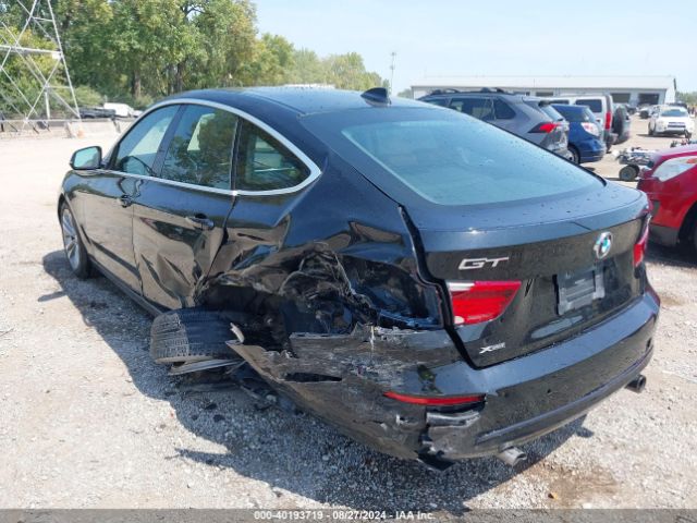 Photo 2 VIN: WBA8Y3C39HG450913 - BMW 340I 