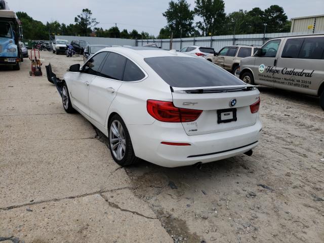 Photo 2 VIN: WBA8Y3C59HG450623 - BMW 340 