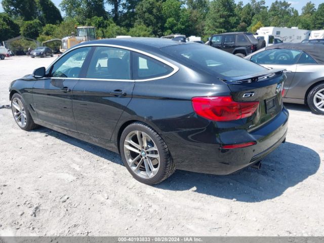 Photo 2 VIN: WBA8Y3C59HG450752 - BMW 340I 