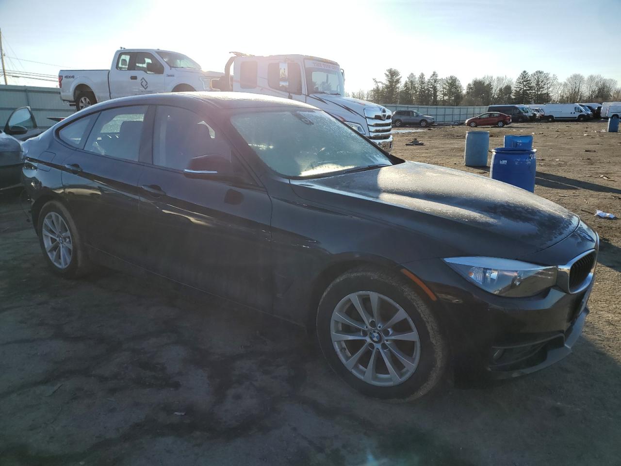 Photo 3 VIN: WBA8Z5C52FD671780 - BMW 3ER 