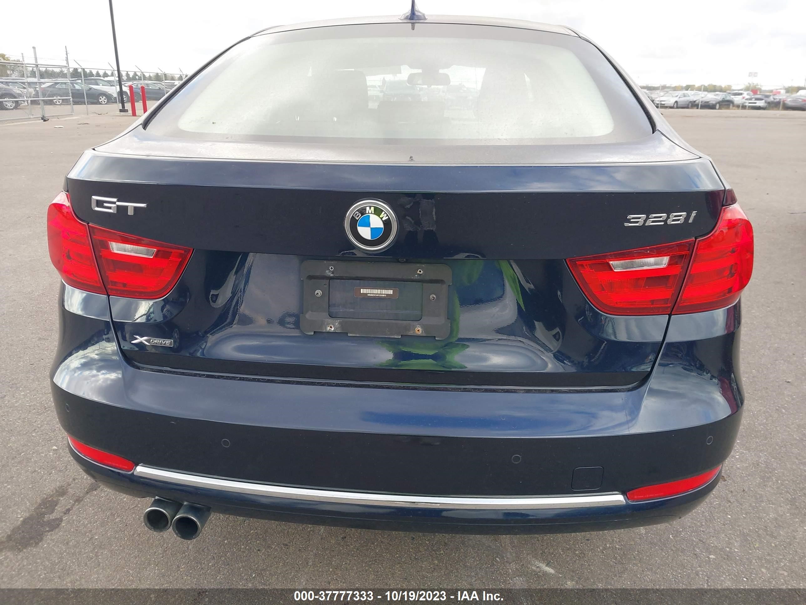 Photo 15 VIN: WBA8Z5C54FGS36855 - BMW 3ER 