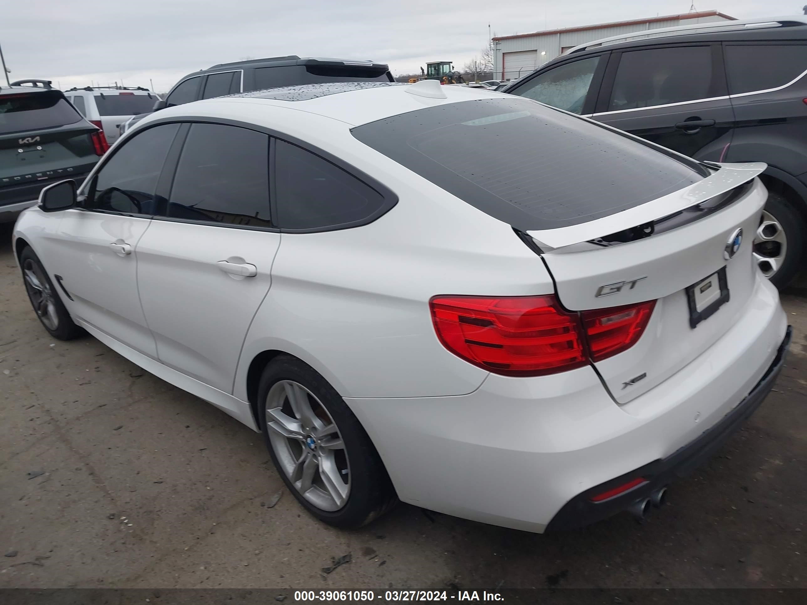 Photo 2 VIN: WBA8Z5C58GG501715 - BMW 3ER 