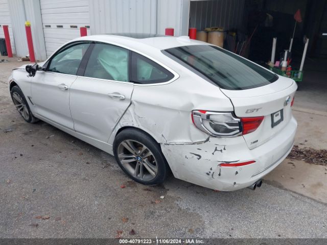 Photo 2 VIN: WBA8Z9C3XHG826485 - BMW 330I 