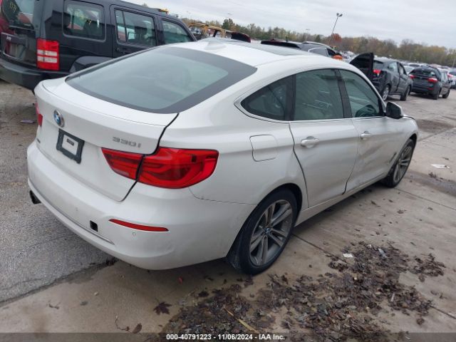 Photo 3 VIN: WBA8Z9C3XHG826485 - BMW 330I 