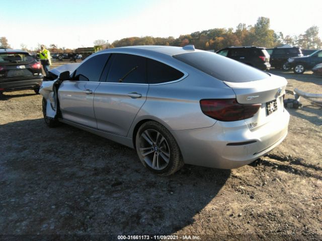 Photo 2 VIN: WBA8Z9C3XHG827121 - BMW 3 